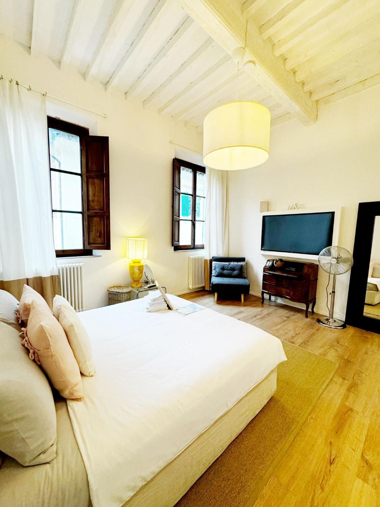 Boutique Room - Centro Storico 20 Min Da Firenze Empoli Exterior photo